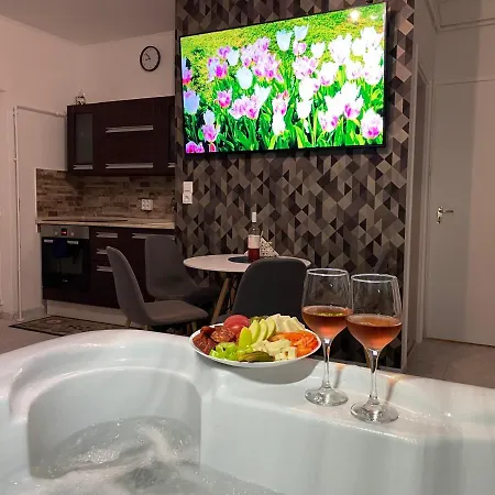 Leskoek Wellness & 아파트