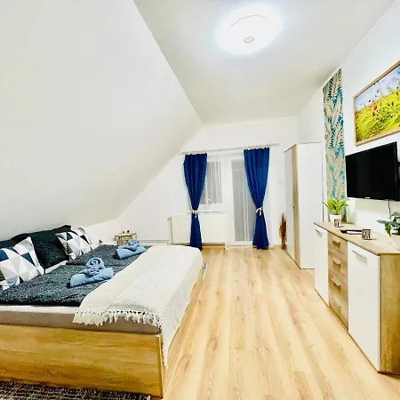 Leskoek Wellness & דירה *